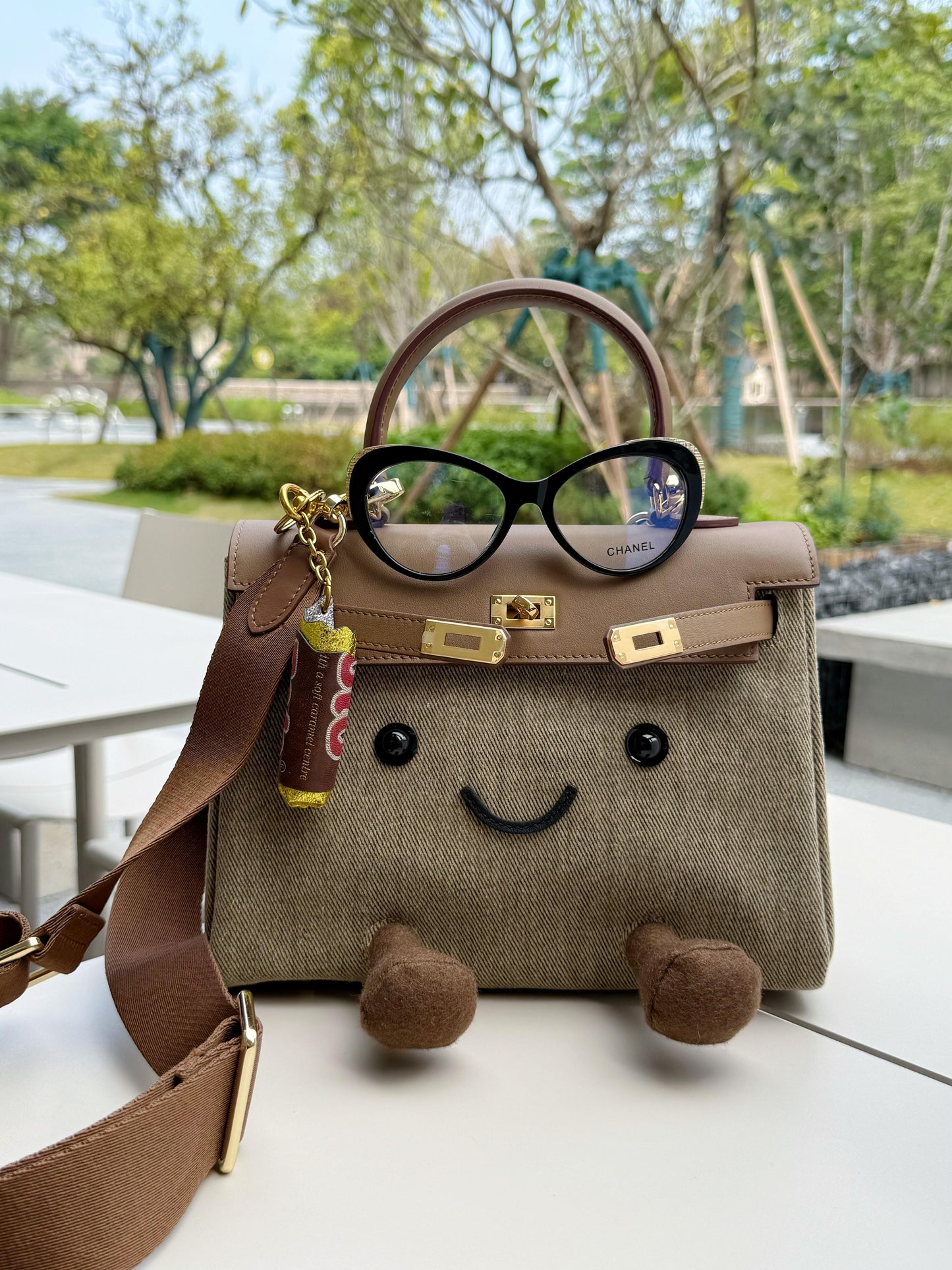 Ready Stock Classic Biscuit Fluff Clarette Bag