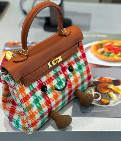 Ready stock Classic Noel Fluff Clarette Bag