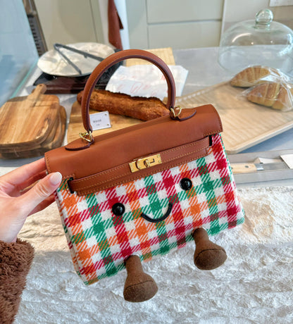 Ready stock Classic Noel Fluff Clarette Bag