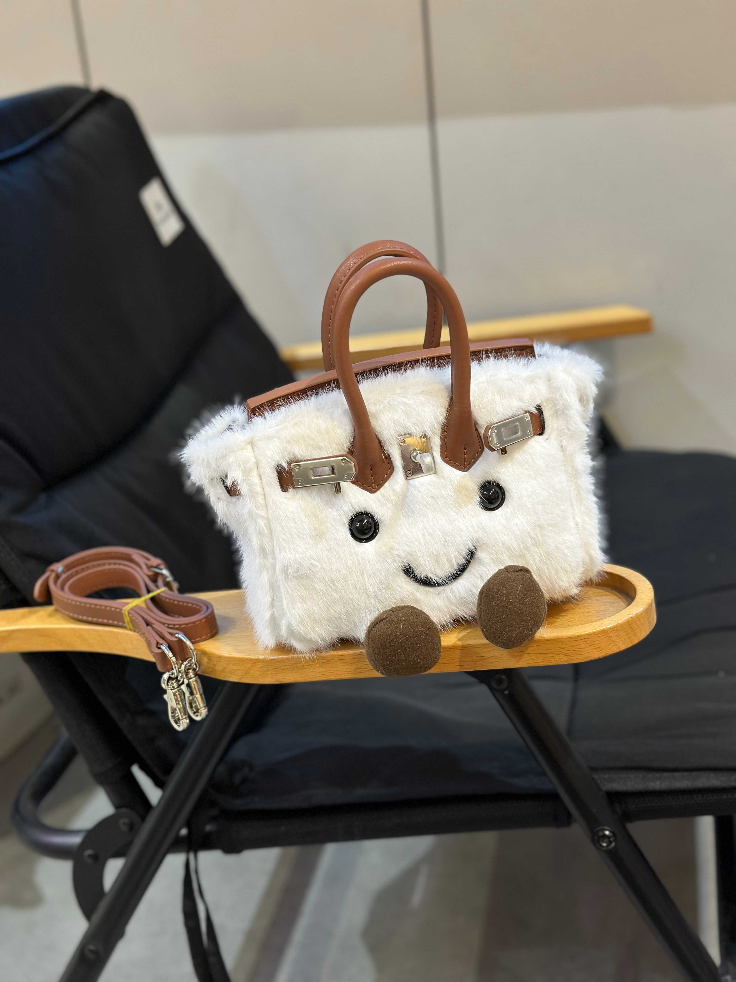 The Jellykin Bag