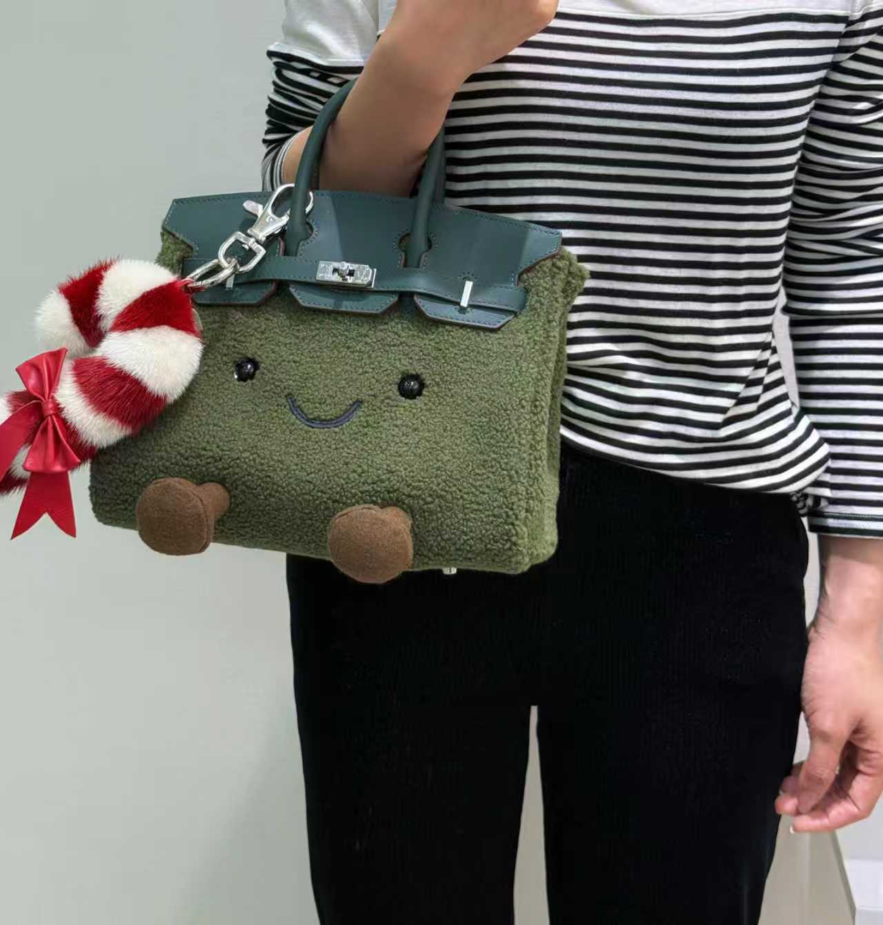 British Retro Moss Sherpa Tote (Classic Silhouette)