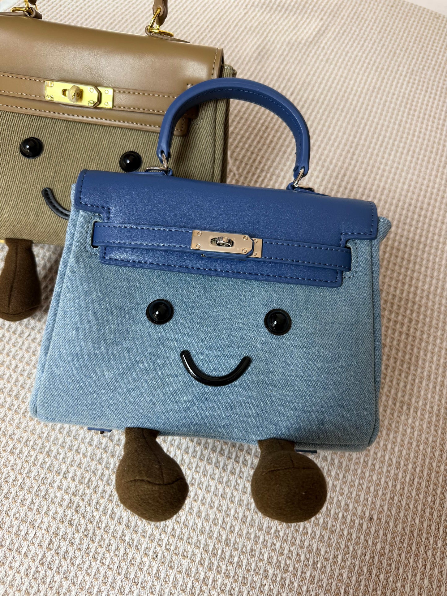 Classic Praline Fluff Clarette Bag