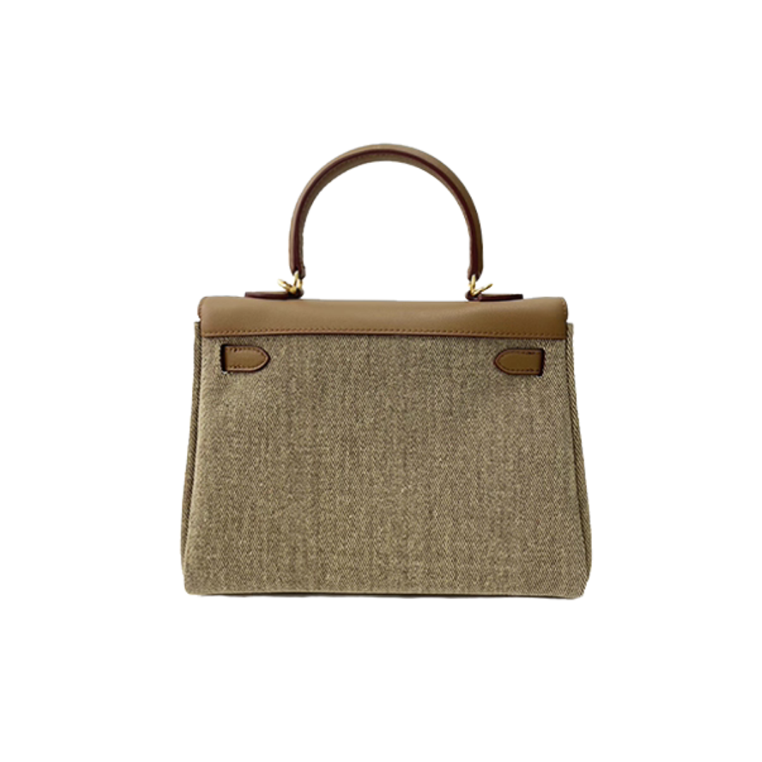 Ready Stock Classic Biscuit Fluff Clarette Bag